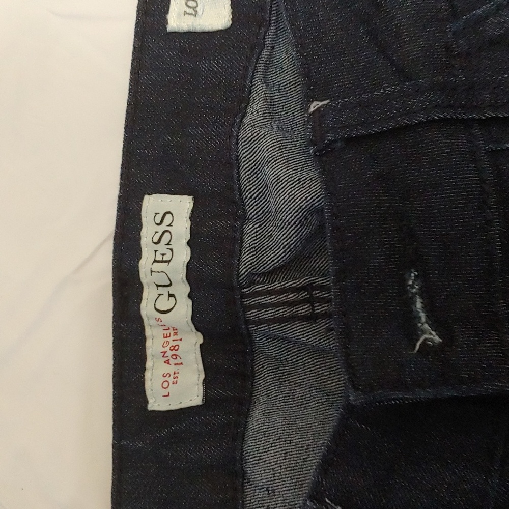 Guess Jeans - Picture 3 of 4